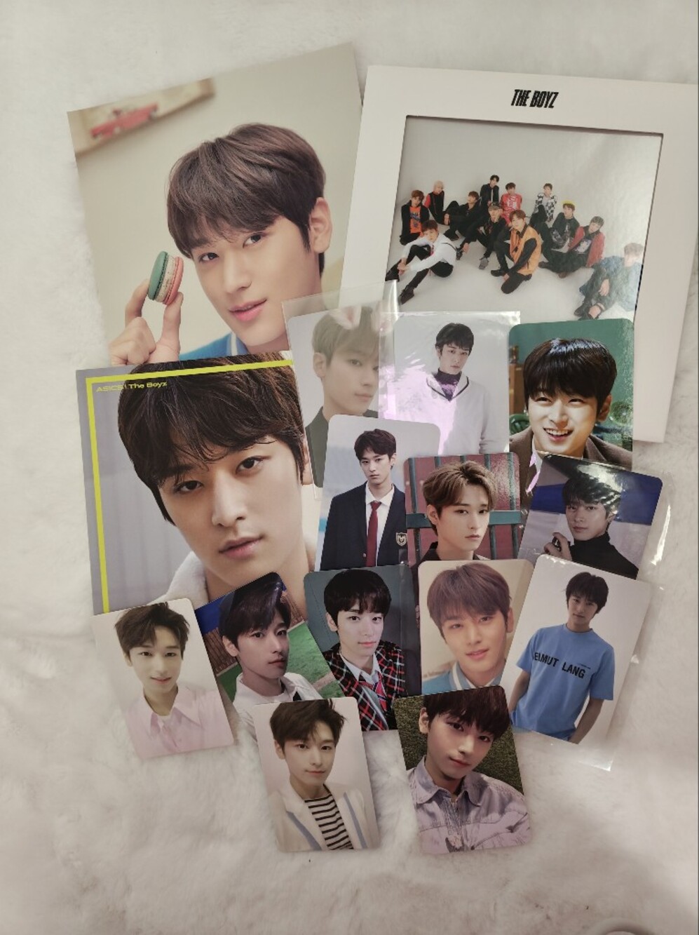 K-pop The Boyz Official Merch Bundle